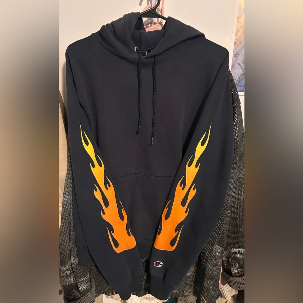 Kylie Jenner x Champion Collab Hoodie Women’s Size S